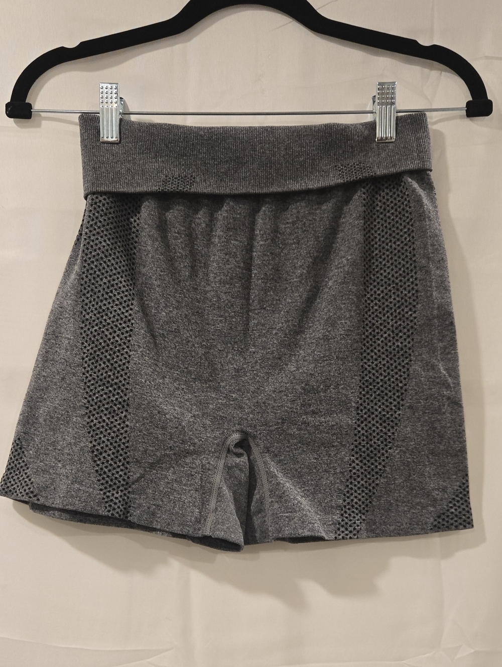 Love Star Women's Charcoal Grey Seamless Athletic Shorts Size 1X